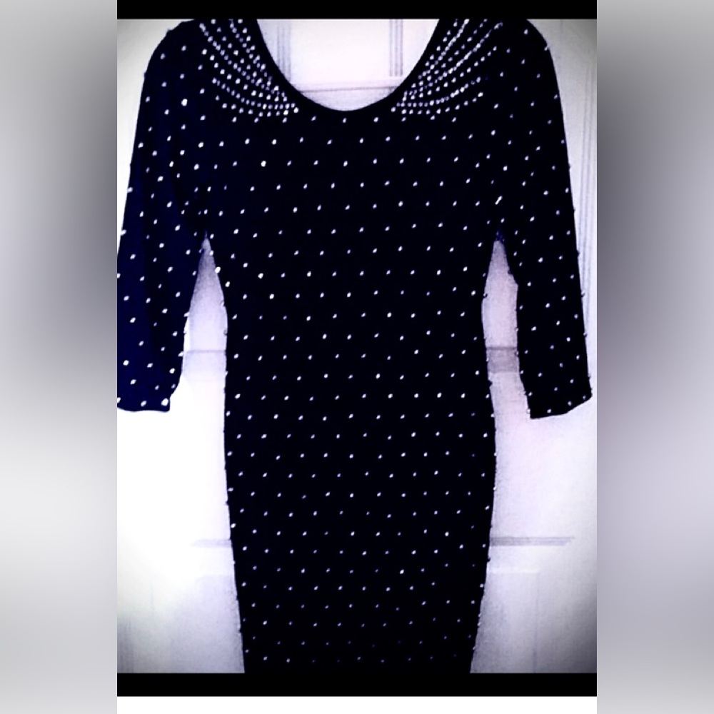 GORGEOUS H&M BLACK SEQUINED DRESS (EUC)